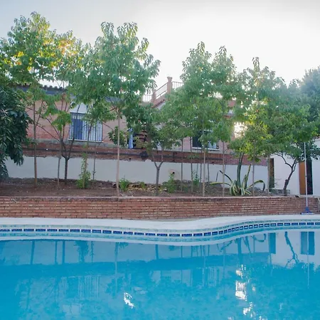 Fantastico Chalet Con Piscina En Avenida Del Brillante *