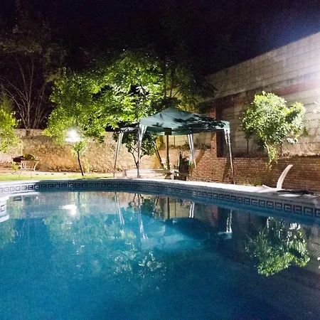 Fantastico Chalet Con Piscina En Avenida Del Brillante Holiday home Cordoba