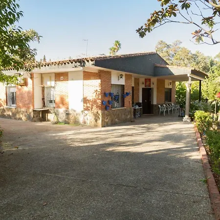 Holiday home Fantastico Chalet Con Piscina En Avenida Del Brillante