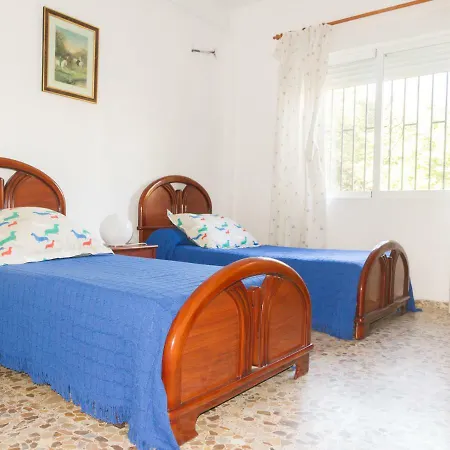 Fantastico Chalet Con Piscina En Avenida Del Brillante * Cordoba
